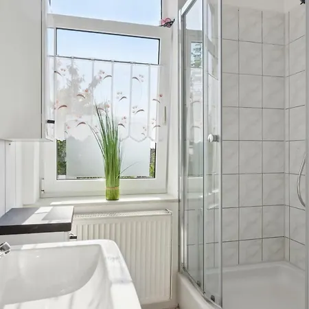 Schönes Ferien-appartement Für Bis Zu 6 Personen