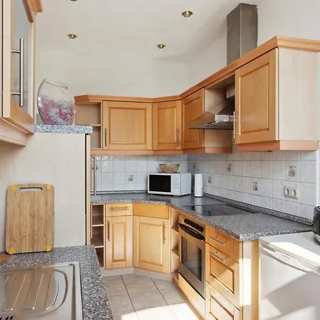 Schönes Ferien-appartement Für Bis Zu 6 Personen