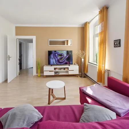 Schoenes Ferien-appartement Fuer Bis Zu 7 Personen Апартаменты *