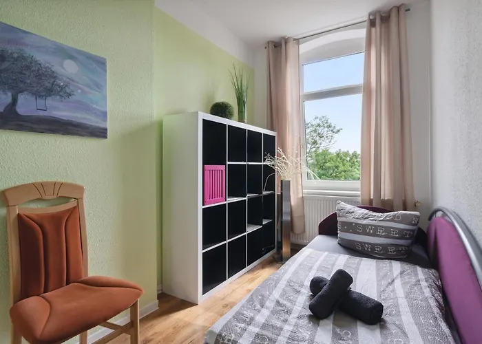Schönes Ferien-appartement Für Bis Zu 6 Personen Apartment